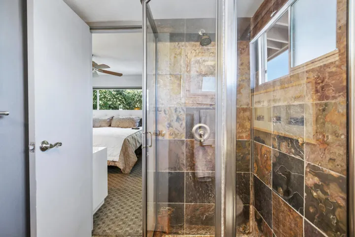 DB219 Primary BATH 2