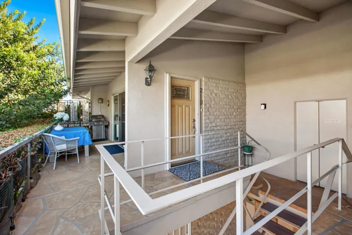 DB219 Patio to Front Door