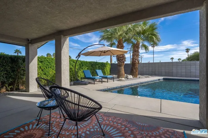 2710 N Girasol Avenue, Palm Springs, California 92262