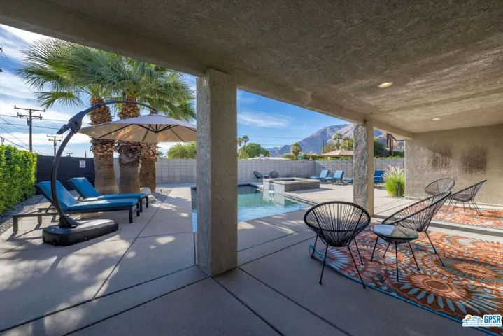2710 N Girasol Avenue, Palm Springs, California 92262