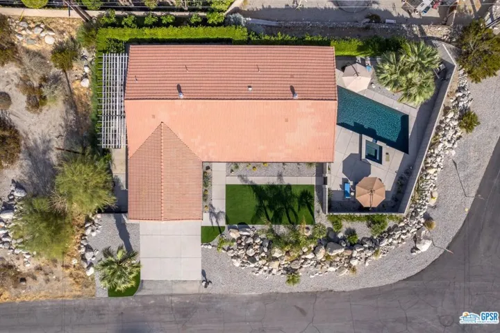 2710 N Girasol Avenue, Palm Springs, California 92262