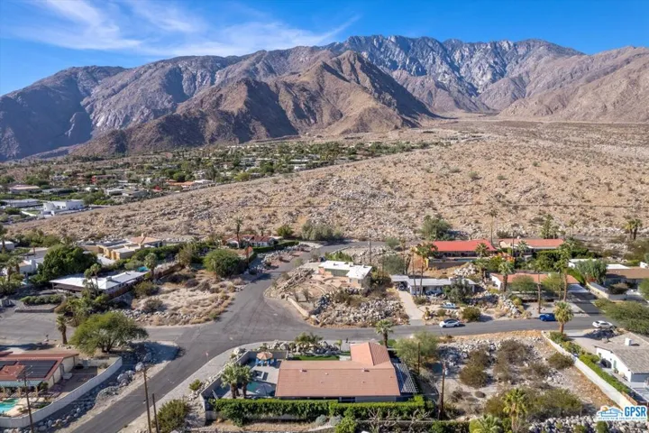 2710 N Girasol Avenue, Palm Springs, California 92262