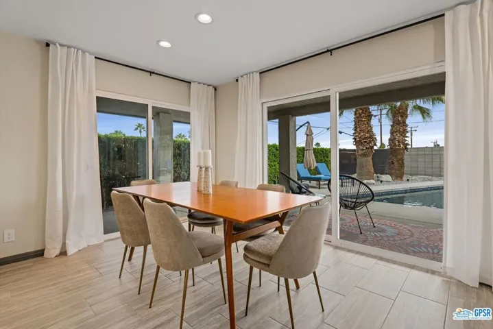 2710 N Girasol Avenue, Palm Springs, California 92262