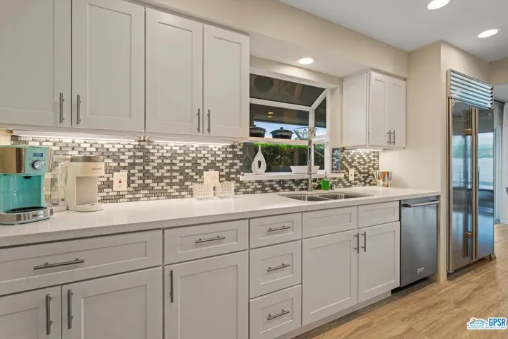 2710 N Girasol Avenue, Palm Springs, California 92262