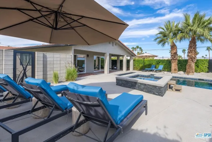 2710 N Girasol Avenue, Palm Springs, California 92262