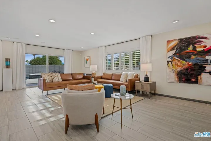 2710 N Girasol Avenue, Palm Springs, California 92262