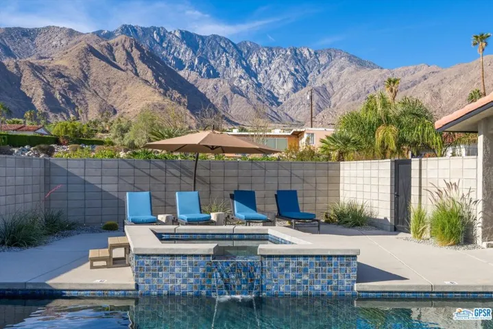 2710 N Girasol Avenue, Palm Springs, California 92262