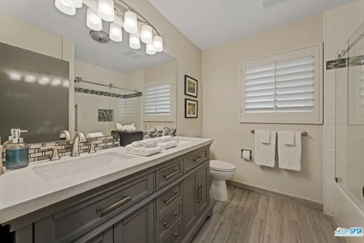 2710 N Girasol Avenue, Palm Springs, California 92262