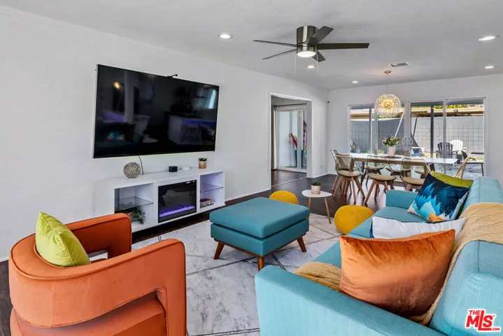 980 N Buttonwillow Circle, Palm Springs, California 92262