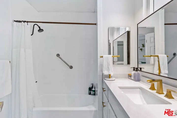 980 N Buttonwillow Circle, Palm Springs, California 92262
