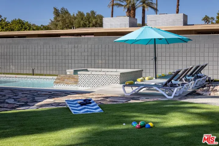 980 N Buttonwillow Circle, Palm Springs, California 92262