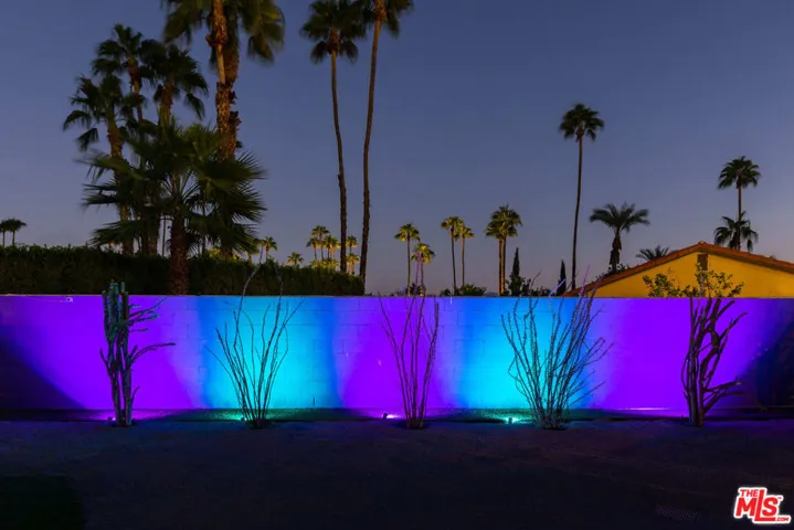 980 N Buttonwillow Circle, Palm Springs, California 92262