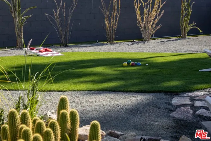980 N Buttonwillow Circle, Palm Springs, California 92262