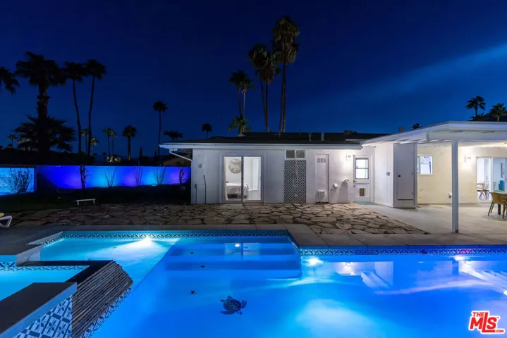 980 N Buttonwillow Circle, Palm Springs, California 92262