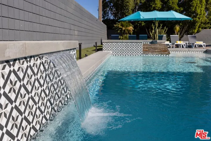 980 N Buttonwillow Circle, Palm Springs, California 92262