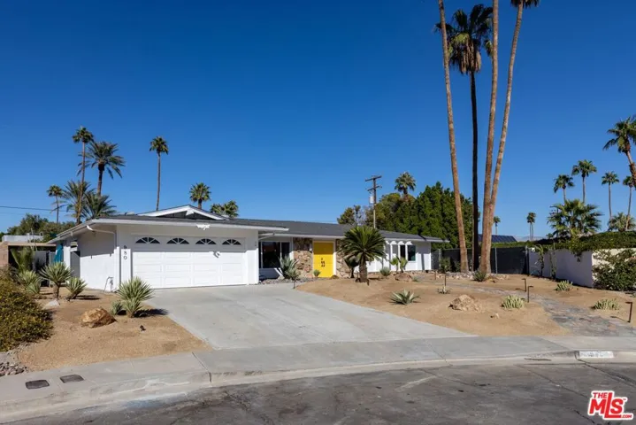 980 N Buttonwillow Circle, Palm Springs, California 92262