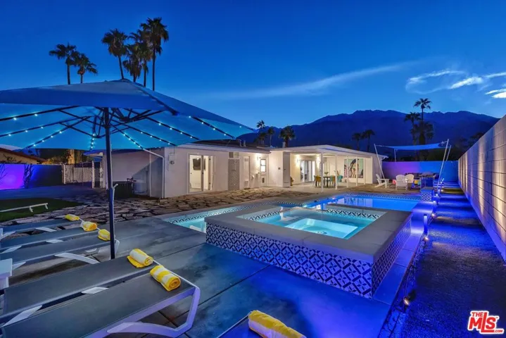 980 N Buttonwillow Circle, Palm Springs, California 92262