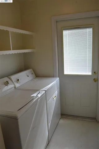 1062 Avondale Lane, Hayward, California 94545