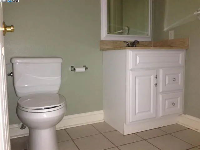 3569 La Mesa Dr, Hayward, California 94542-2525