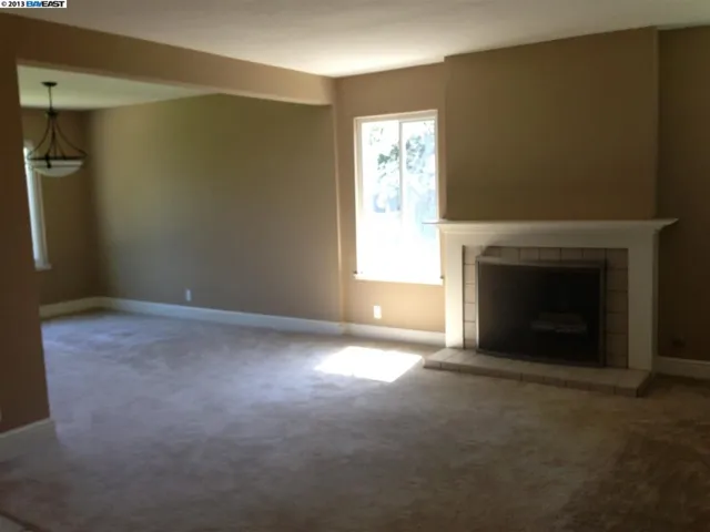3569 La Mesa Dr, Hayward, California 94542-2525