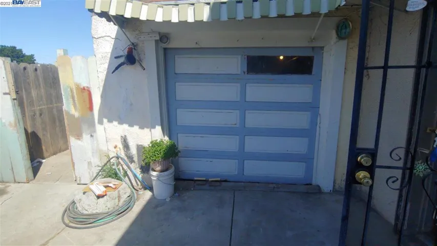 2611 Parker Ave, Oakland, California 94605