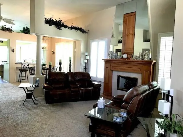 Living room 3