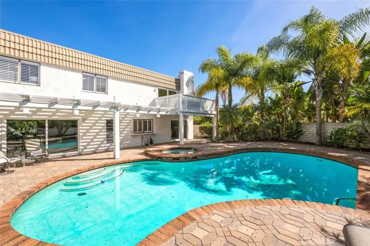 25411 Hillary Lane, Laguna Hills, California 92653