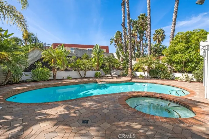 25411 Hillary Lane, Laguna Hills, California 92653