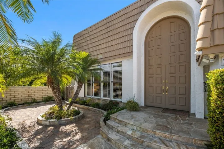 25411 Hillary Lane, Laguna Hills, California 92653
