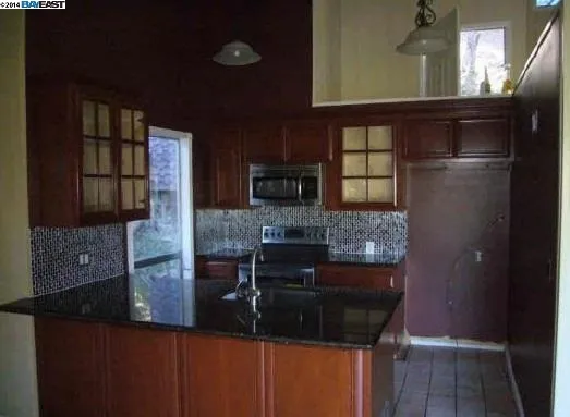 6343 Girvin Dr, Oakland, California 94611