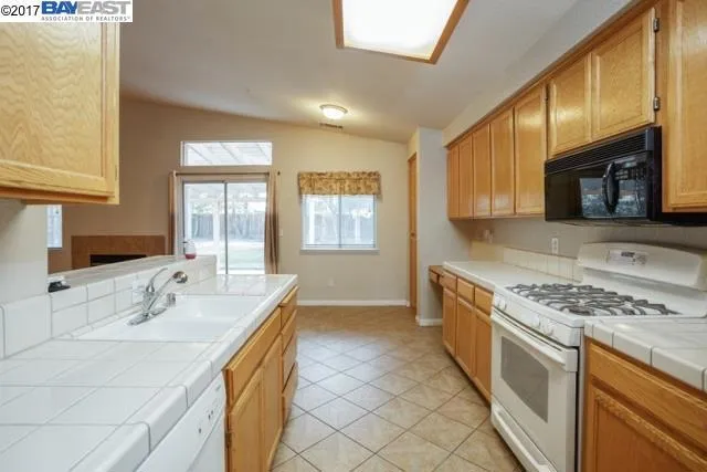 113 Heritage Ct, Oakley, California 94561