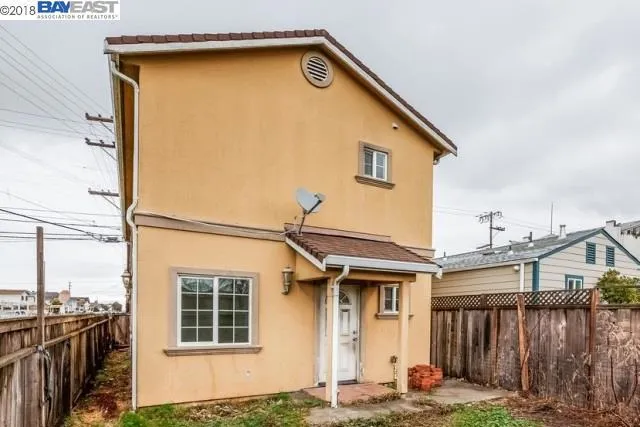 204 Ohio Ave, Richmond, California 94804