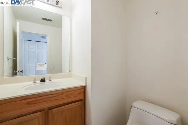 332 Scotts Valley, Hercules, California 94547