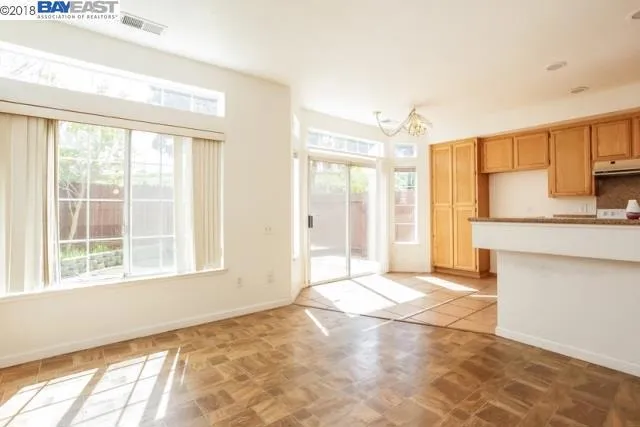 332 Scotts Valley, Hercules, California 94547