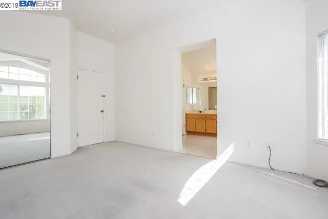 332 Scotts Valley, Hercules, California 94547