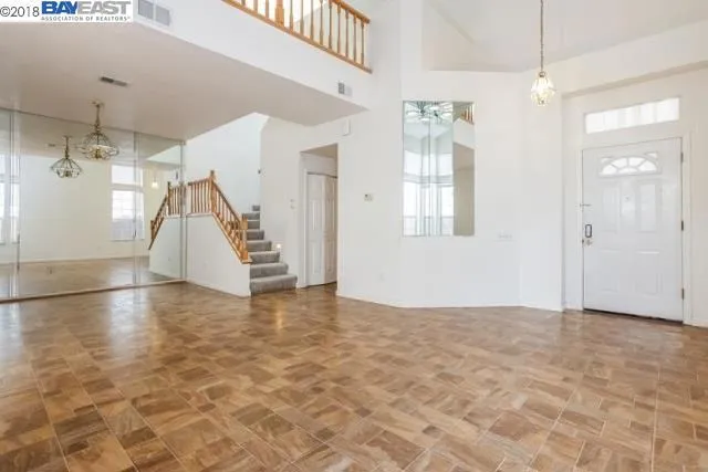 332 Scotts Valley, Hercules, California 94547