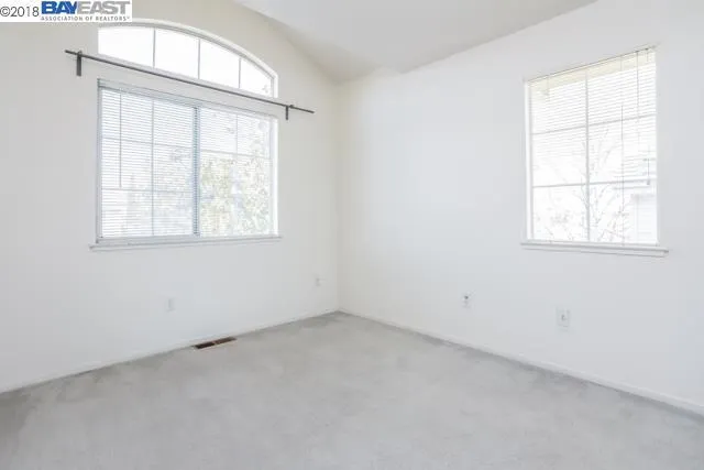 332 Scotts Valley, Hercules, California 94547