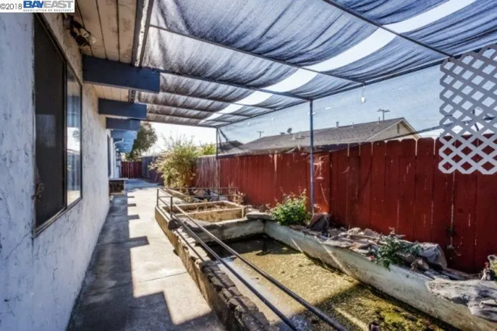 15352 Sunnyhaven St, San Leandro, California 94579