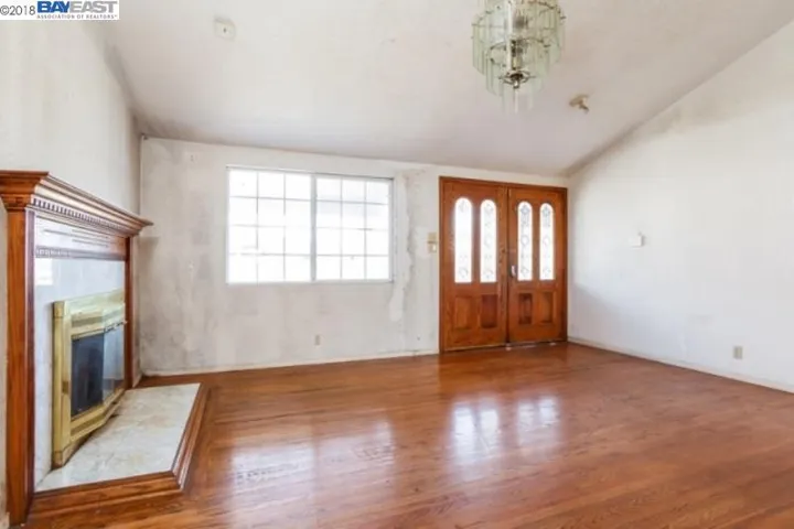15352 Sunnyhaven St, San Leandro, California 94579