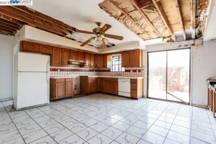 15352 Sunnyhaven St, San Leandro, California 94579