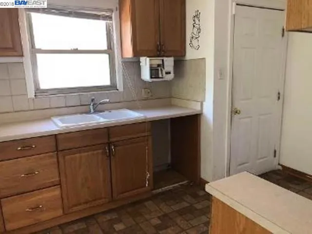 1384 Elm St, Pittsburg, California 94565