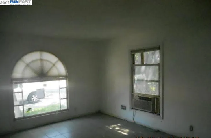1384 Elm St, Pittsburg, California 94565