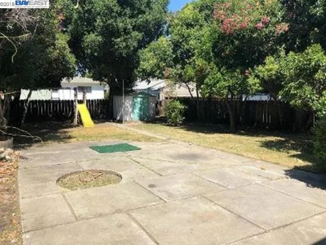 1384 Elm St, Pittsburg, California 94565