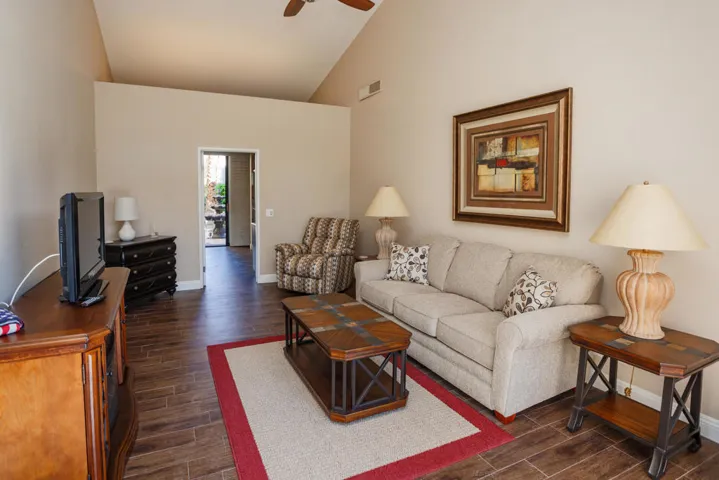 55435Oakhill_MLS-2