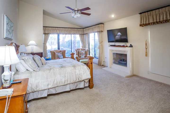 55435Oakhill_MLS-31