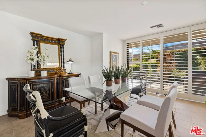 8 Columbia Drive, Rancho Mirage, California 92270