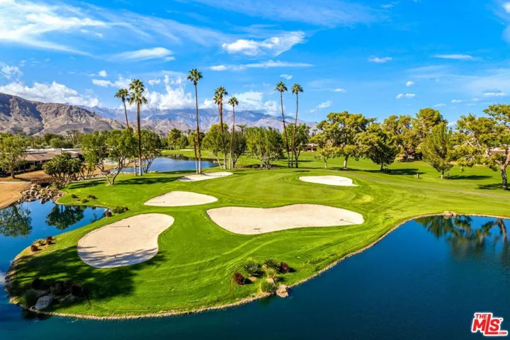 8 Columbia Drive, Rancho Mirage, California 92270