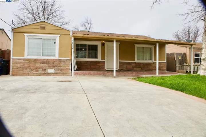 3717 Presidio, Sacramento, California 95838
