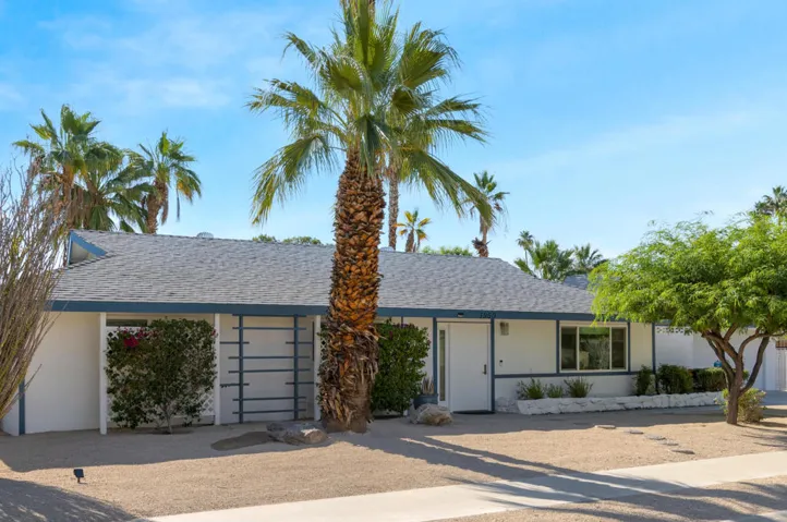 Immaculate Curb Appeal