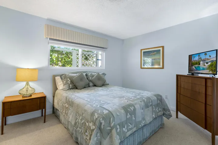 BR #1 Queen Bed